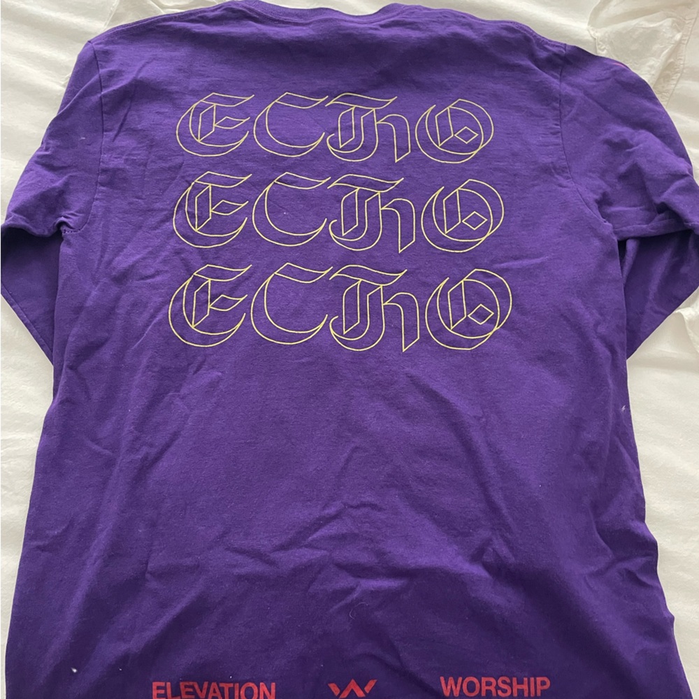 Elevation Worship king sleeve